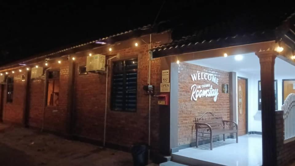Roomstay By Abe Cottage Kampung Kuala Besut ภายนอก รูปภาพ