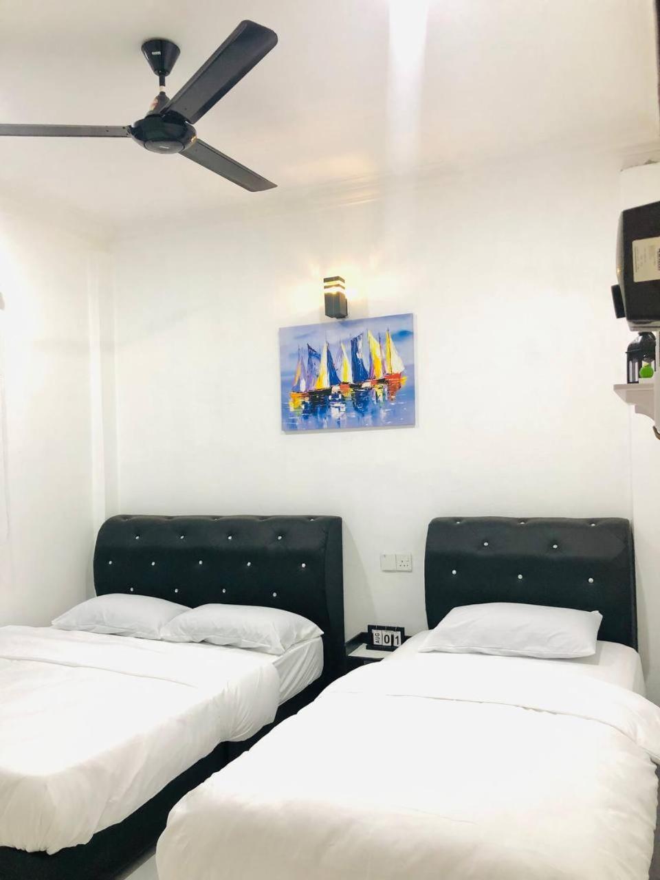 Roomstay By Abe Cottage Kampung Kuala Besut ภายนอก รูปภาพ